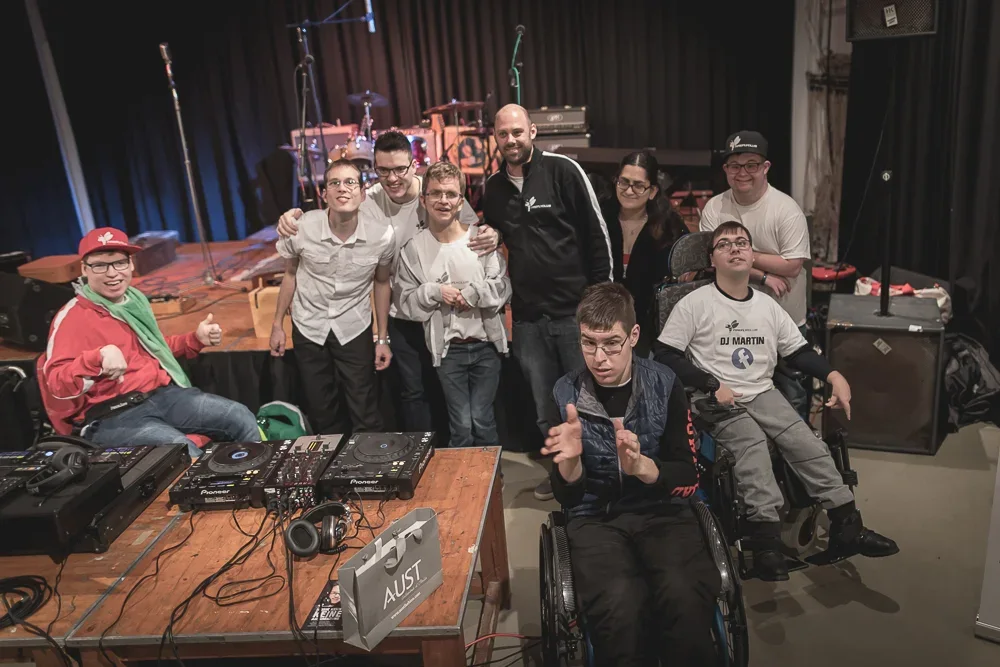 Buche deinen DJ-Kurs und probiere dich selbst an den Decks!